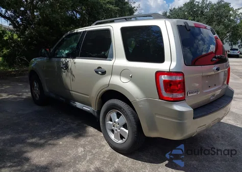 2012 Ford Escape Xlt z USA, uszkodzony, nr VIN 1FMCU0D76CKA03272